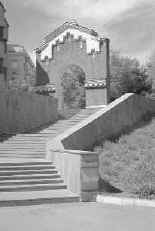 Арка Крестовоздвиженского монастыря