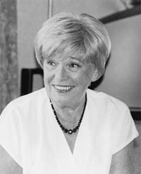 Иоанна Хмелевская