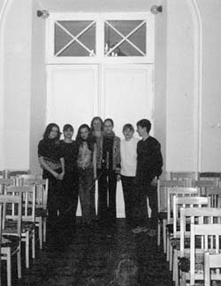 СТО ЛЕТ СПУСТЯ. В ТОМ ЖЕ ЗАЛЕ