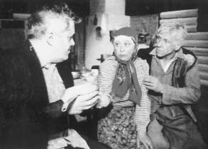 СЦЕНА ИЗ ДРАМЫ “ВЕЧЕР”. 